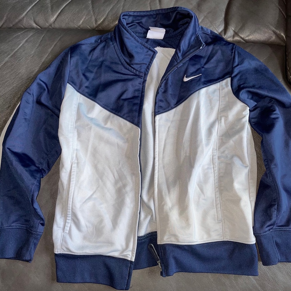 Nike used kids size 6 zip up